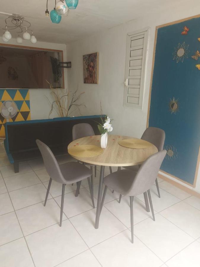 Le Dominad Bas De Villa 700M Du Bain Chaud Canalsat Gratuit Parking Prive Gratuit Wi Fi Gratuit Bouillante Exterior photo